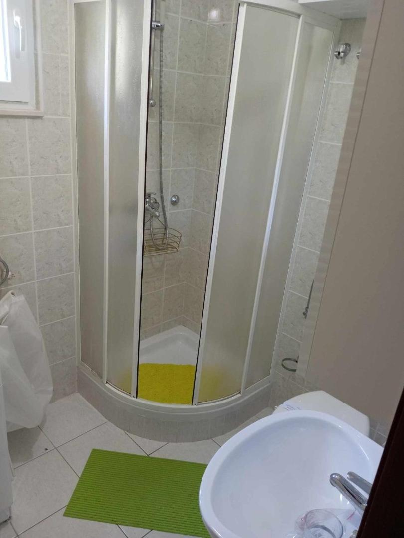Apartments And Rooms By The Sea Martinscica, Cres - 23980 Ruang foto